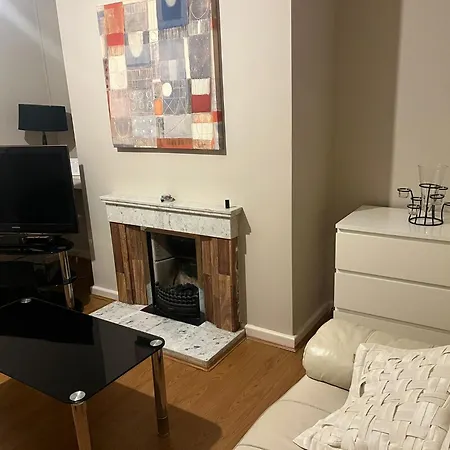 2 Bedroom House * Whites Town